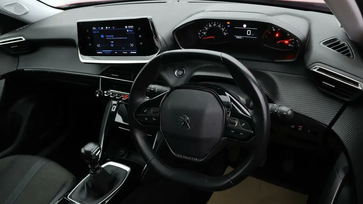 2020-peugeot-2008-suv-12-puretech-allure-100bhp-big-8
