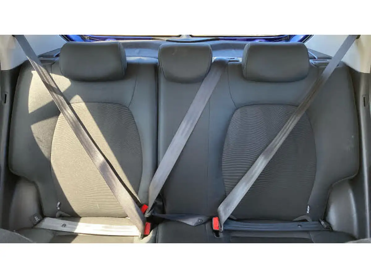 2019-hyundai-i10-10-play-big-14