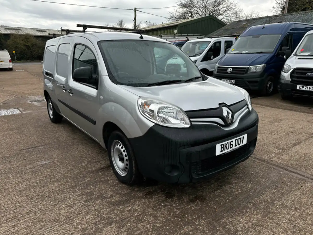 2016-renault-kangoo-maxi-15td-ll21-dci-90-maxi-business-panel-big-11