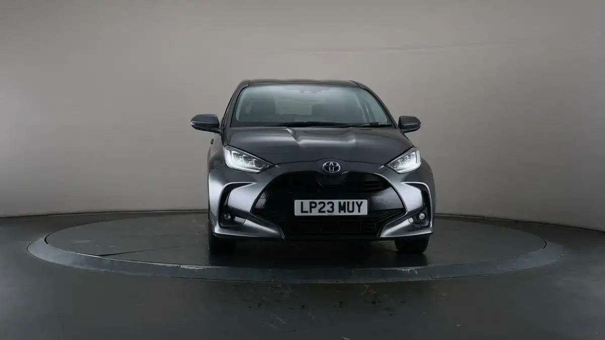 2023-toyota-yaris-15-vvt-i-design-big-41