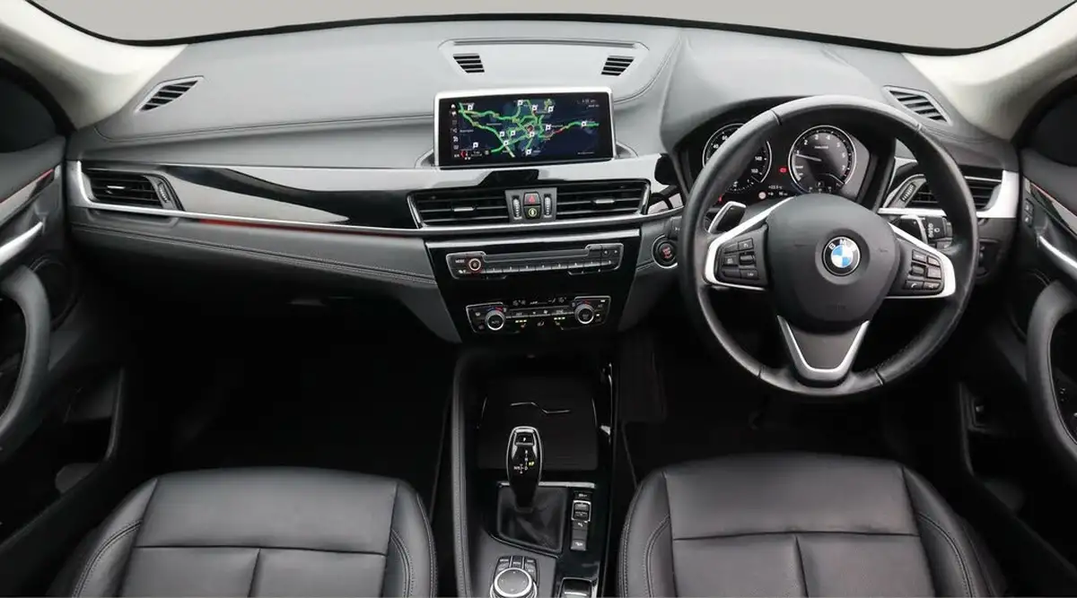 2022-bmw-x1-20-xdrive20i-xline-big-13