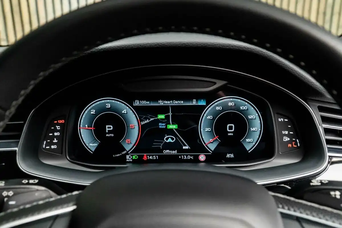 2021-audi-q7-30-50-tdi-black-edition-big-35