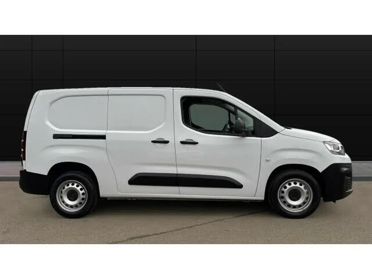 2024-citroen-berlingo-15-bluehdi-950-enterprise-edition-100pseu6d-big-4