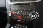 2016-land-rover-discovery-4-30-sd-v6-hse-small-33