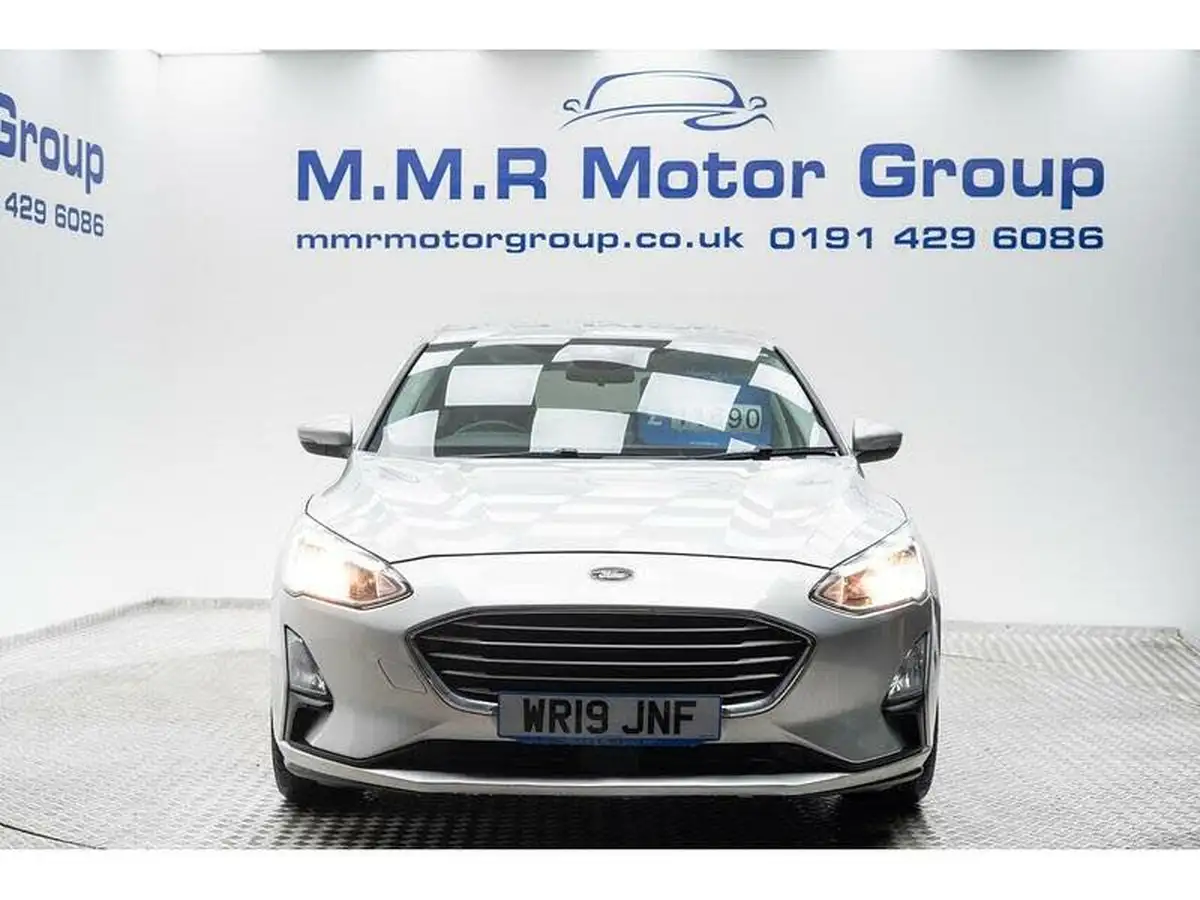 2019-ford-focus-10t-zetec-125ps-ss-hatchback-auto-big-13