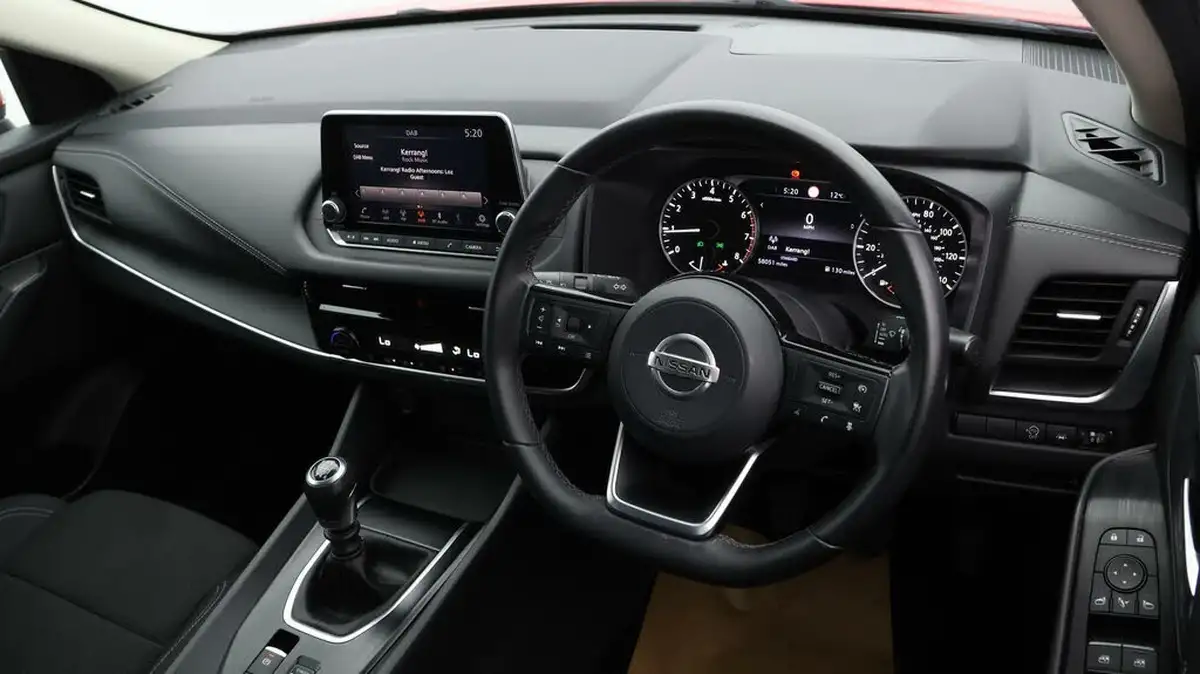 2022-nissan-qashqai-13-dig-t-acenta-premium-140ps-big-8