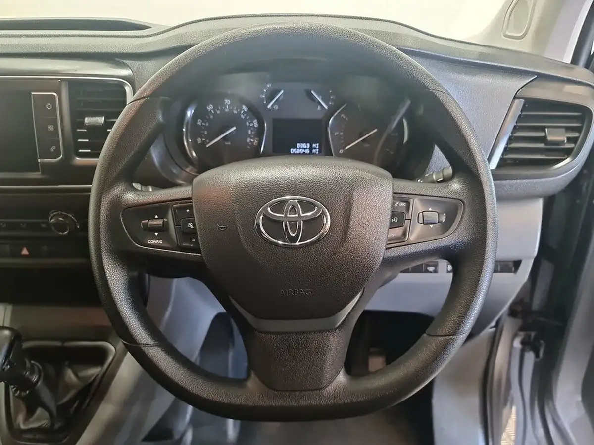 2022-toyota-proace-15d-icon-medium-big-19