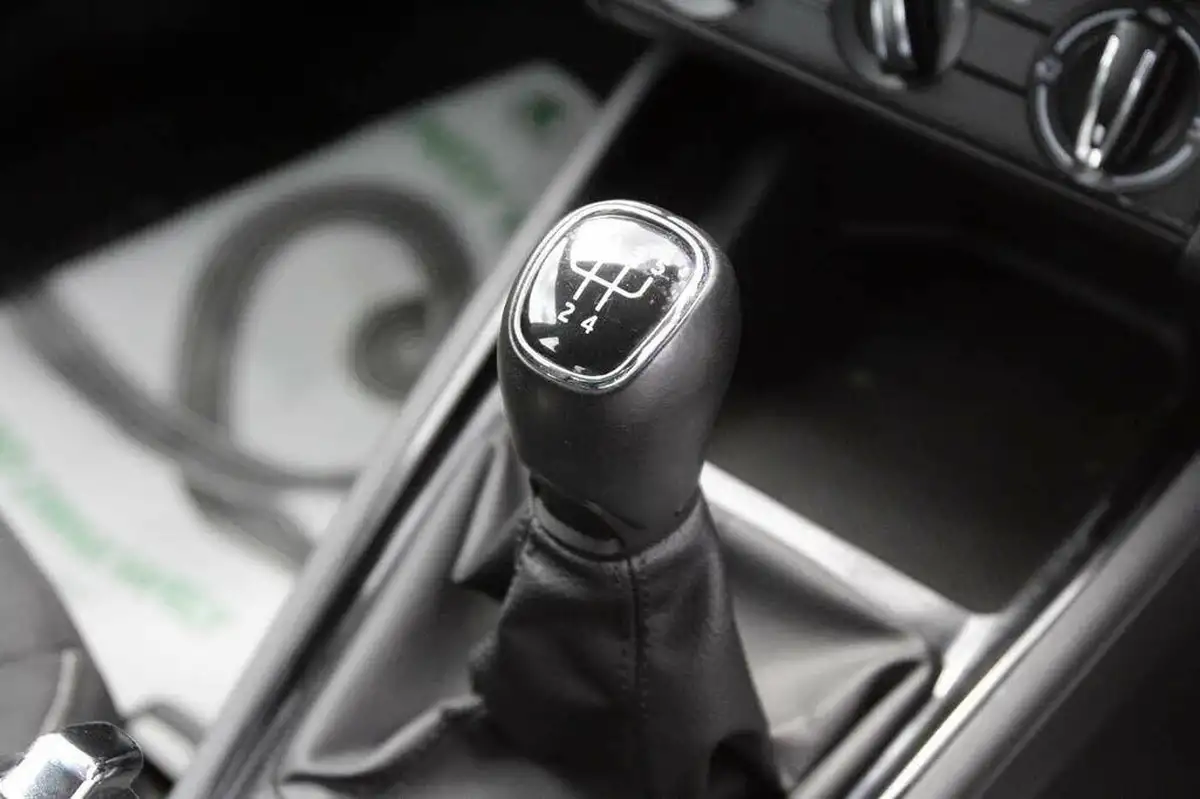 2020-skoda-kamiq-10-tsi-se-95ps-big-13