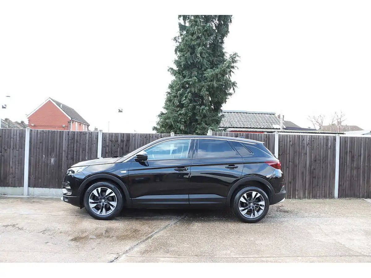 2020-vauxhall-grandland-x-12-sri-nav-auto-big-14