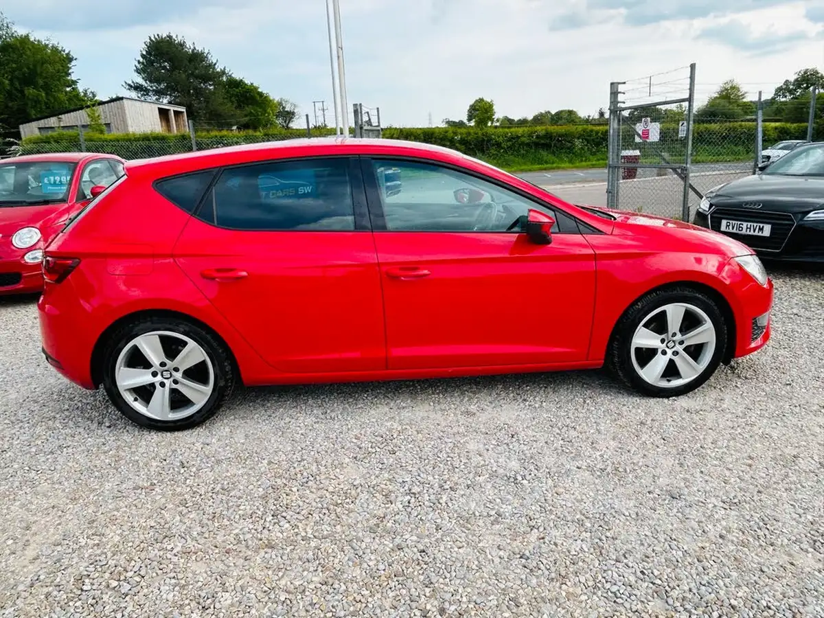 2015-seat-leon-14-fr-tech-pack-ecotsi-hatchback-5d-1395cc-big-9