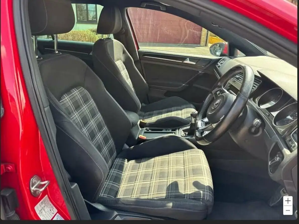 2014-volkswagen-golf-20tdi-gtd-bmt-5d-big-12