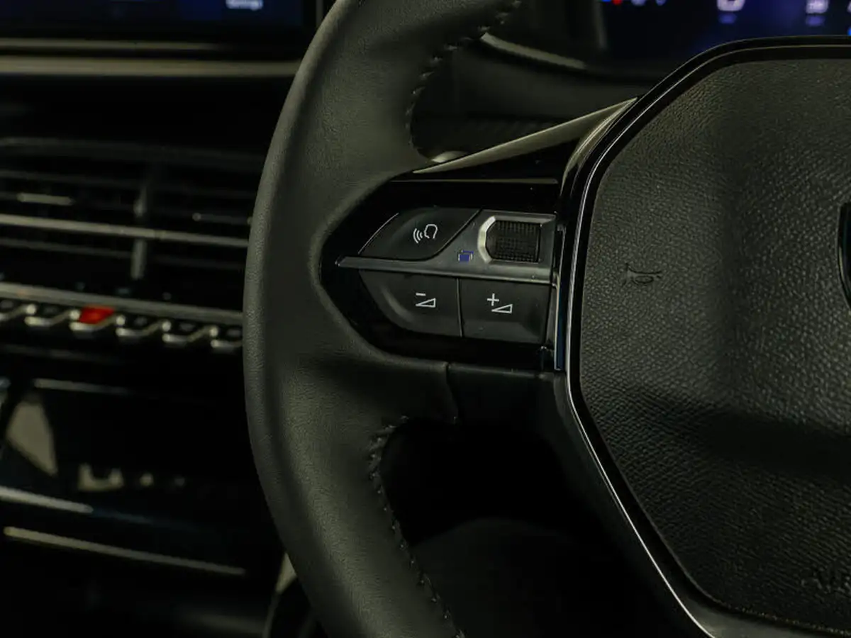2024-peugeot-2008-suv-12-puretech-allure-130ps-big-16