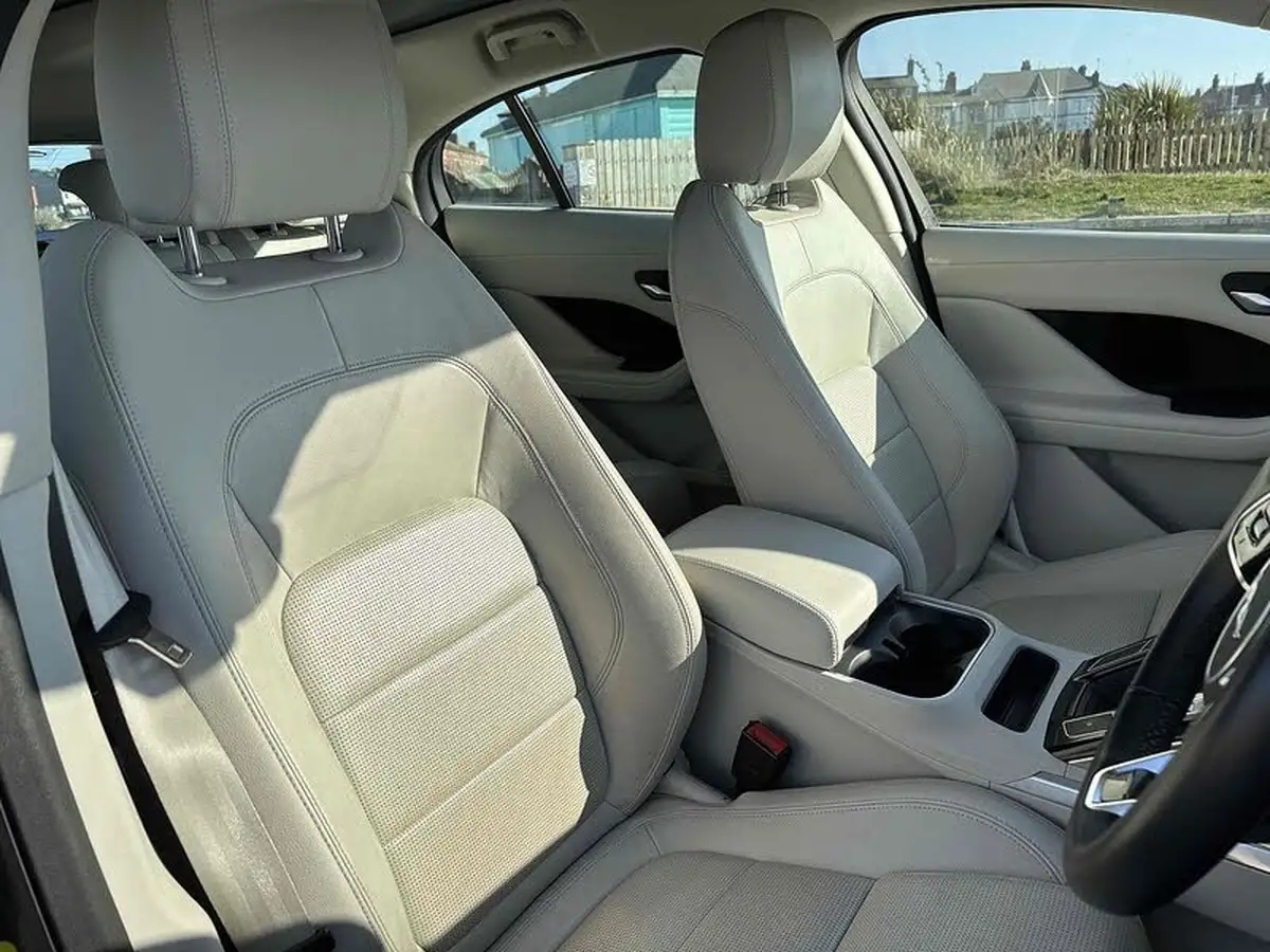 2018-jaguar-i-pace-ev400-se-big-5