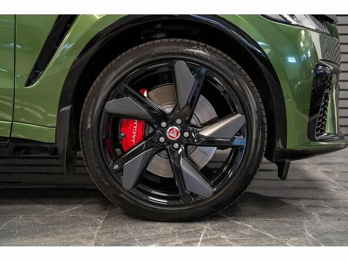 2022-jaguar-f-pace-50-v8-p550-svr-big-9