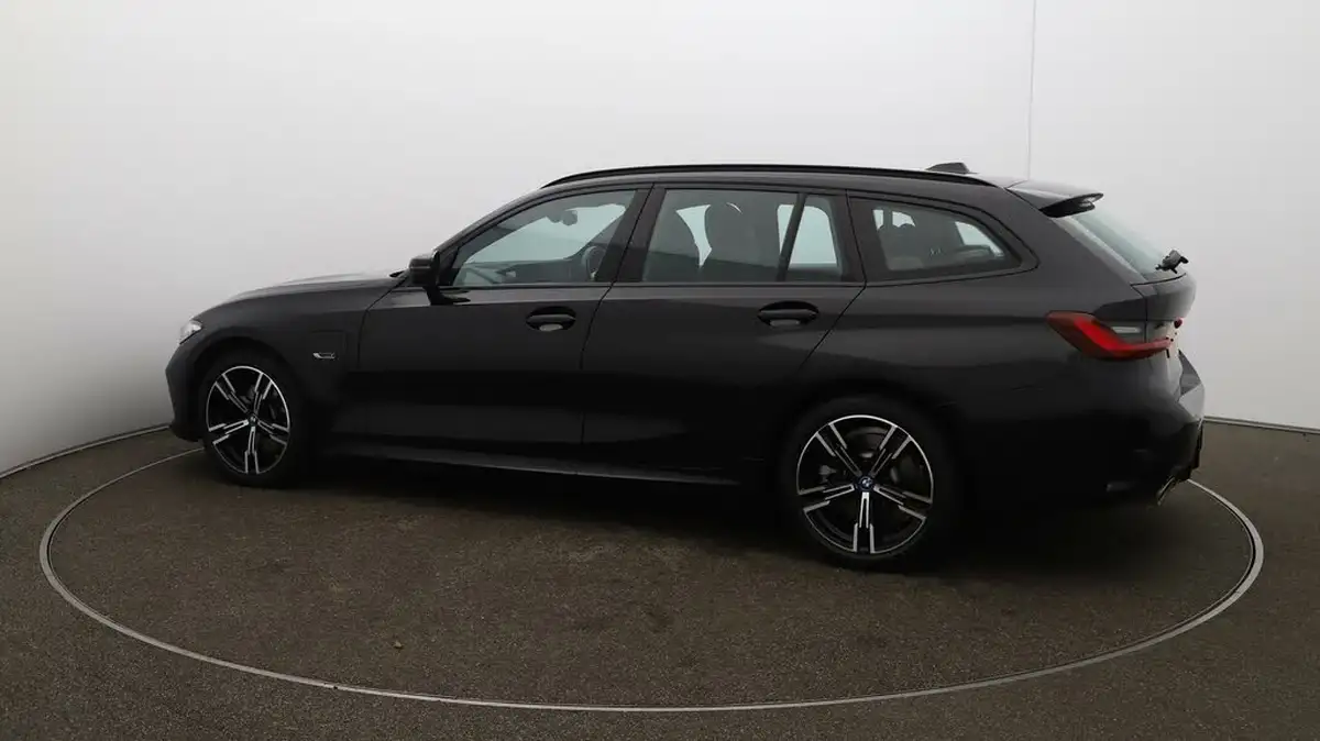 2022-bmw-3-series-20-330e-m-sport-touring-5d-big-45