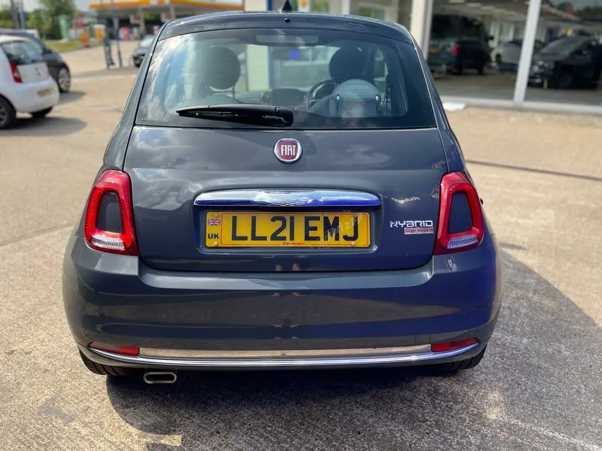 2021-fiat-500-10-dolcevita-big-11