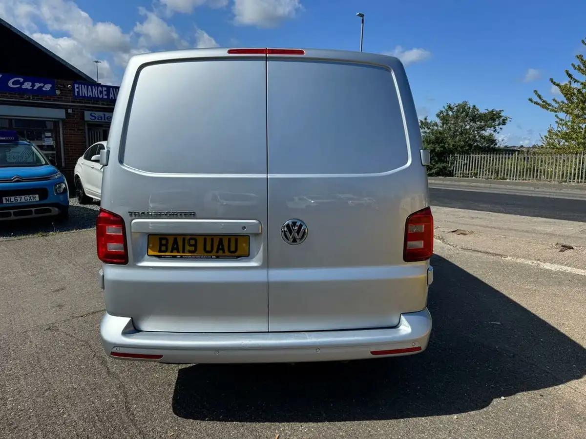 2019-volkswagen-transporter-20tdi-t28-highline-bmt-swb-102pseu6-big-8