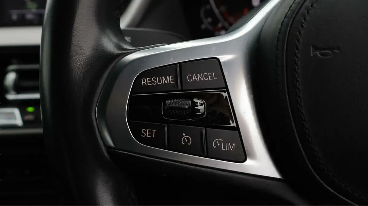 2023-bmw-2-series-15-218i-sport-dct-big-25