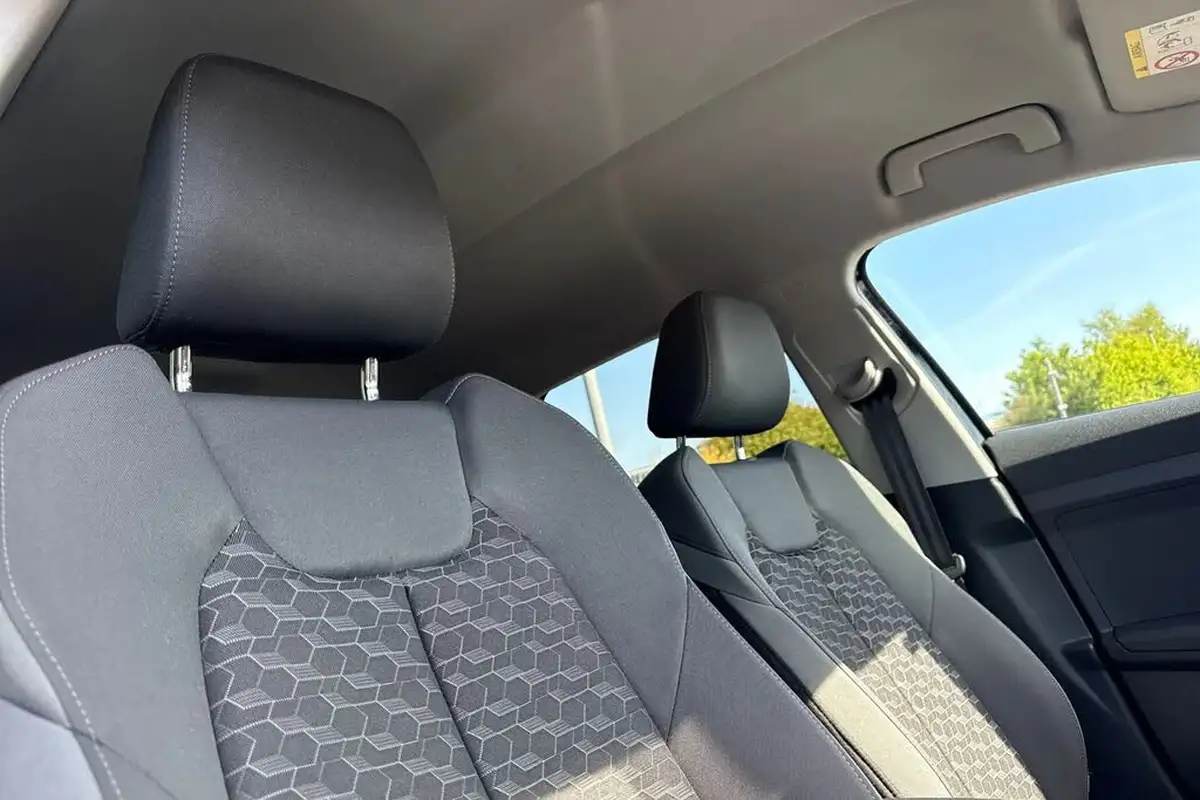 2019-audi-a1-10-30-tfsi-sport-big-23