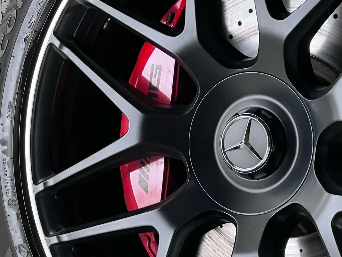2021-mercedes-benz-g-class-40-g63-amg-big-10