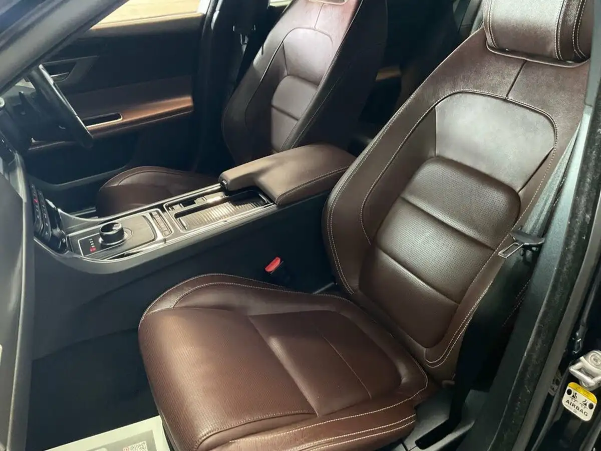 2017-jaguar-xf-30td-saloon-4d-big-23