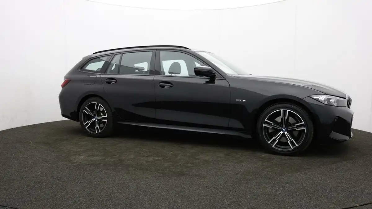 2022-bmw-3-series-20-330e-m-sport-touring-5d-big-40