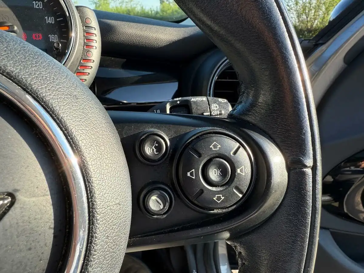 2016-mini-cooper-20-cooper-s-ss-hatchback-5d-big-42