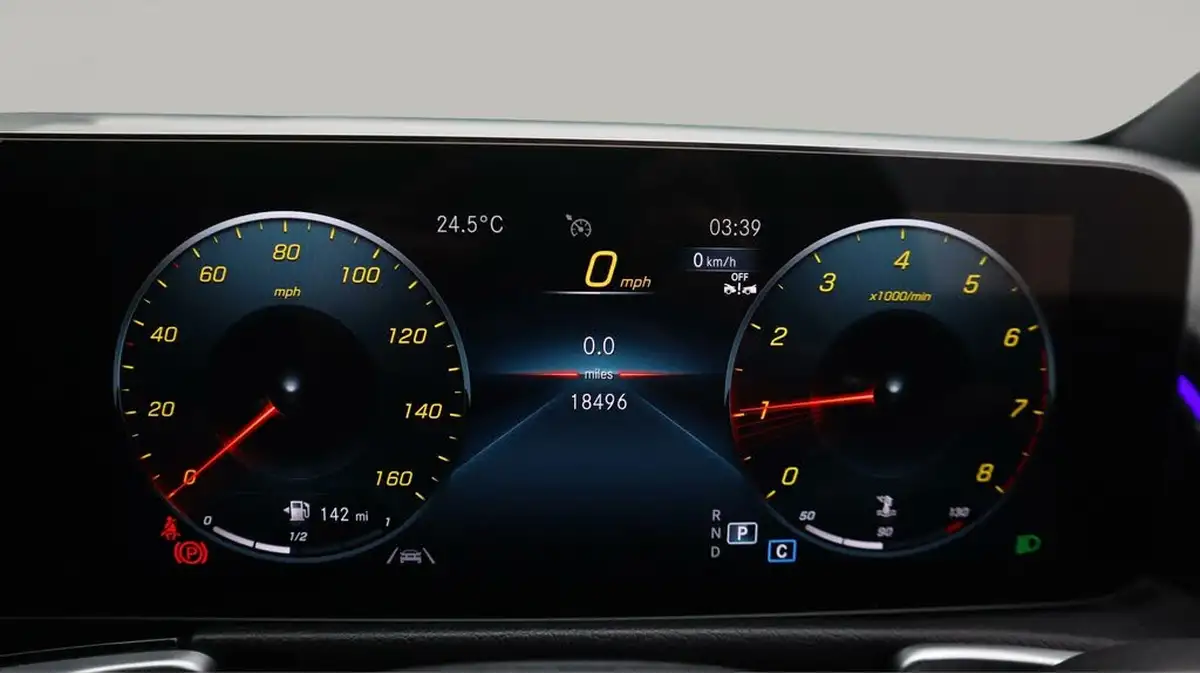 2022-mercedes-benz-glb-class-13-glb200-amg-line-premium-7g-tronic-big-10