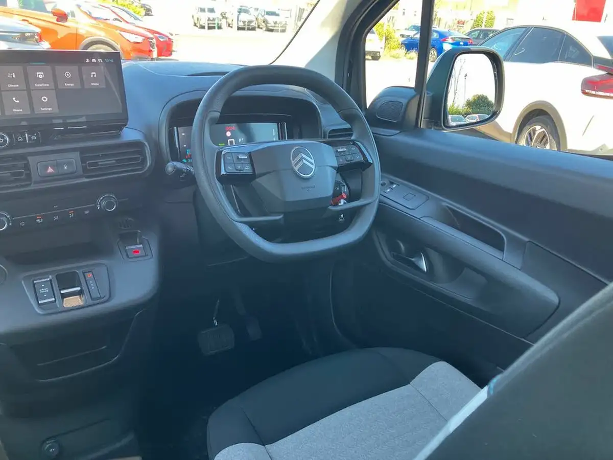 2024-citroen-berlingo-e-plus-m-size-big-36