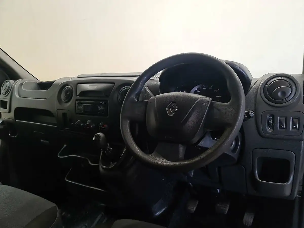 2019-renault-master-23dci-lm35-130-business-medium-roof-panel-van-big-4