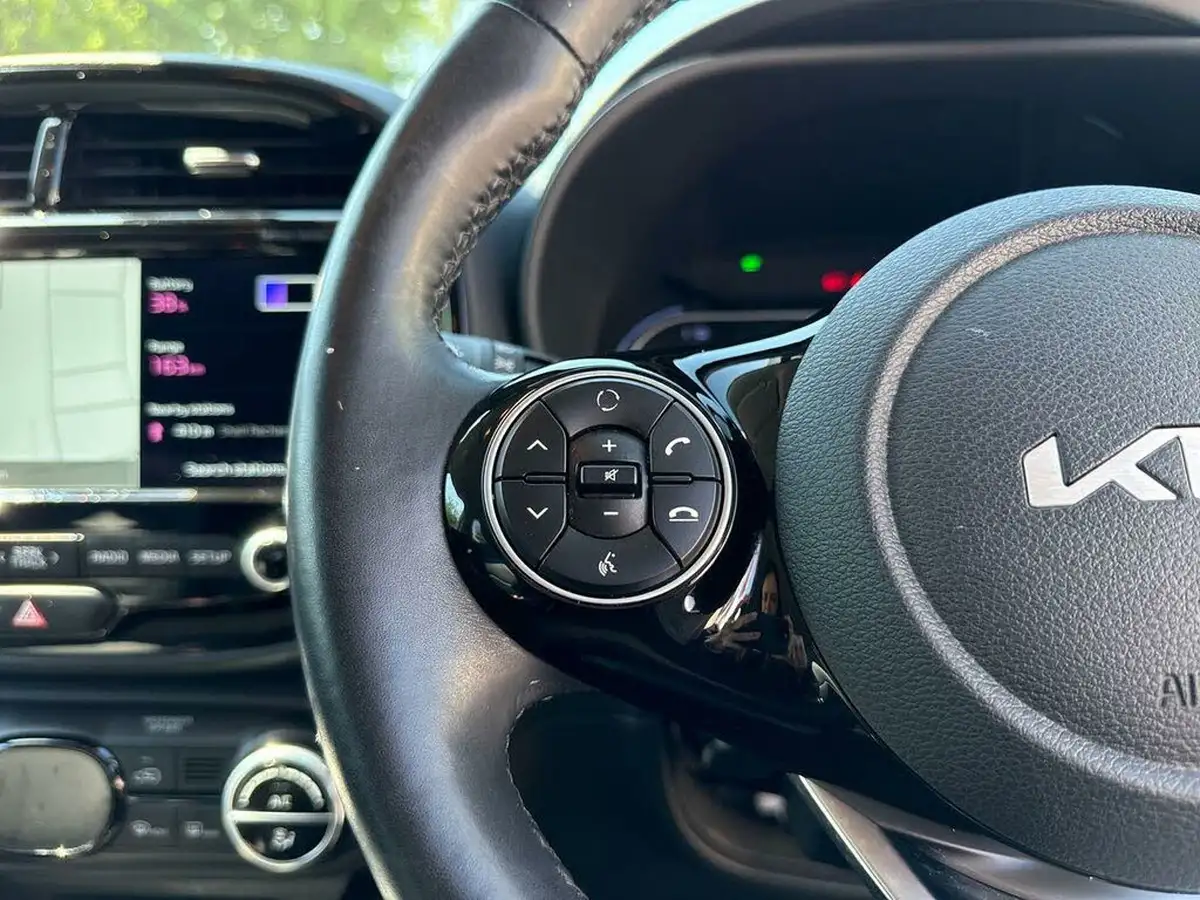 2022-kia-soul-ev-maxx-big-13