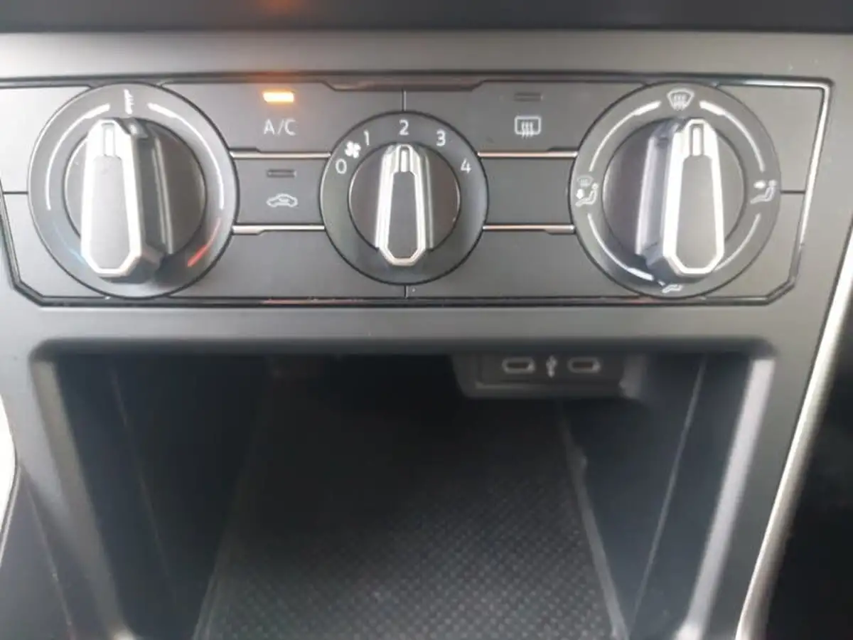 2023-volkswagen-polo-10-tsi-life-dsg-big-12