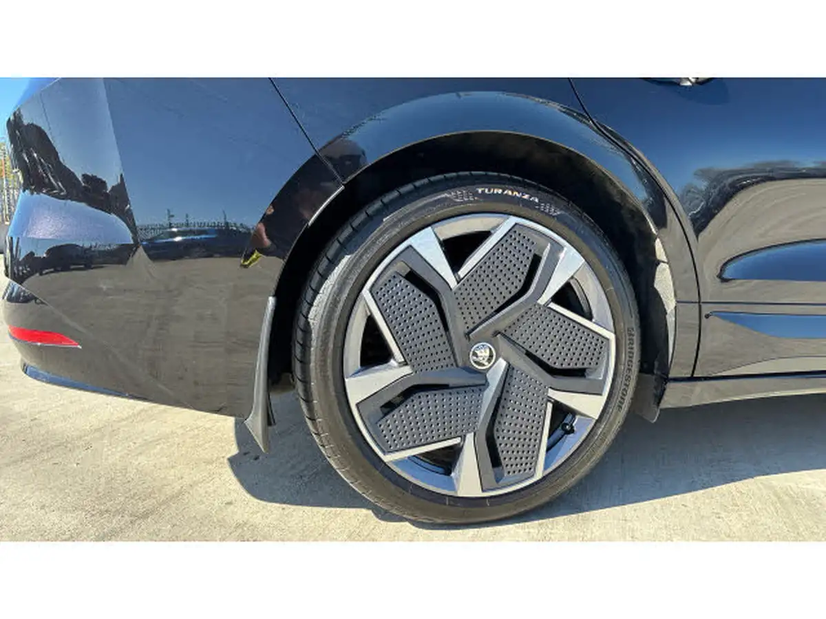 2025-skoda-enyaq-e-vrs-coupe-big-6