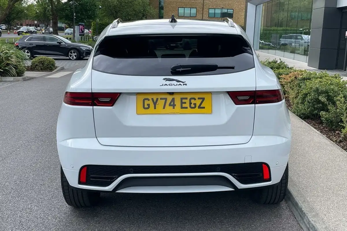 2024-jaguar-e-pace-20-d200-r-dynamic-se-black-big-10