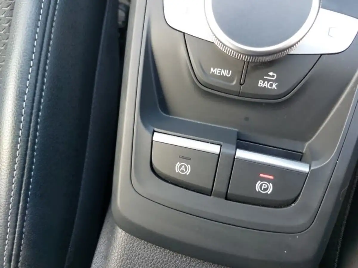 2022-audi-sq2-20-tfsi-black-edition-big-16