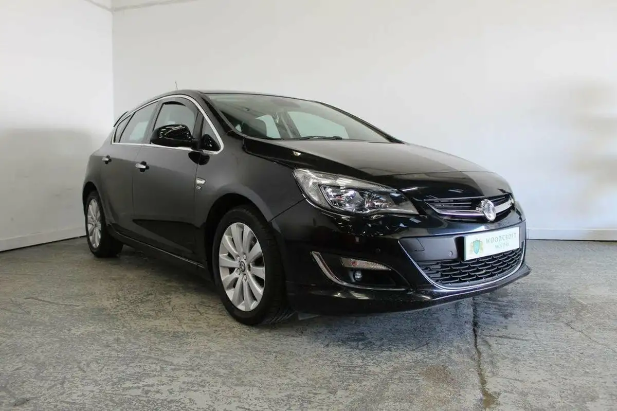 2012-vauxhall-astra-20td-elite-16v-165ps-ecoflex-ss-big-0
