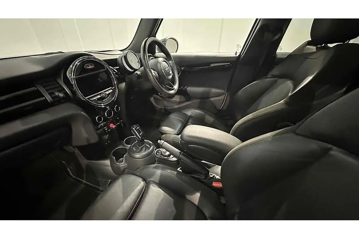 2018-mini-cooper-15-cooper-series-ii-ss-hatchback-5d-auto-big-20