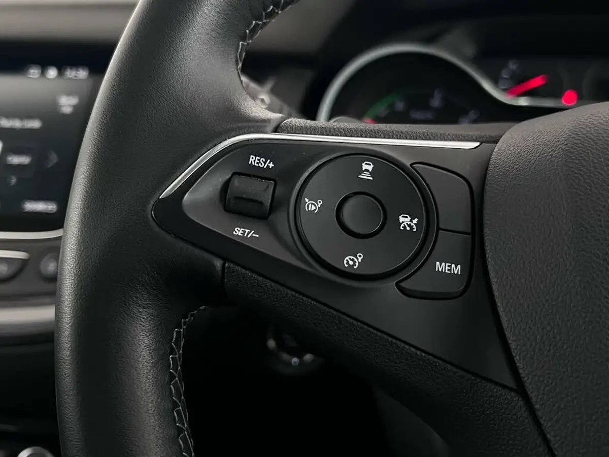 2020-vauxhall-grandland-x-16i-turbo-elite-nav-big-22