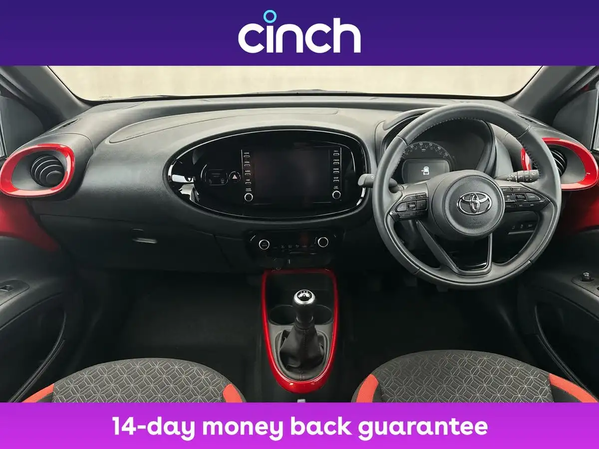 2023-toyota-aygo-x-10-vvt-i-edge-big-14