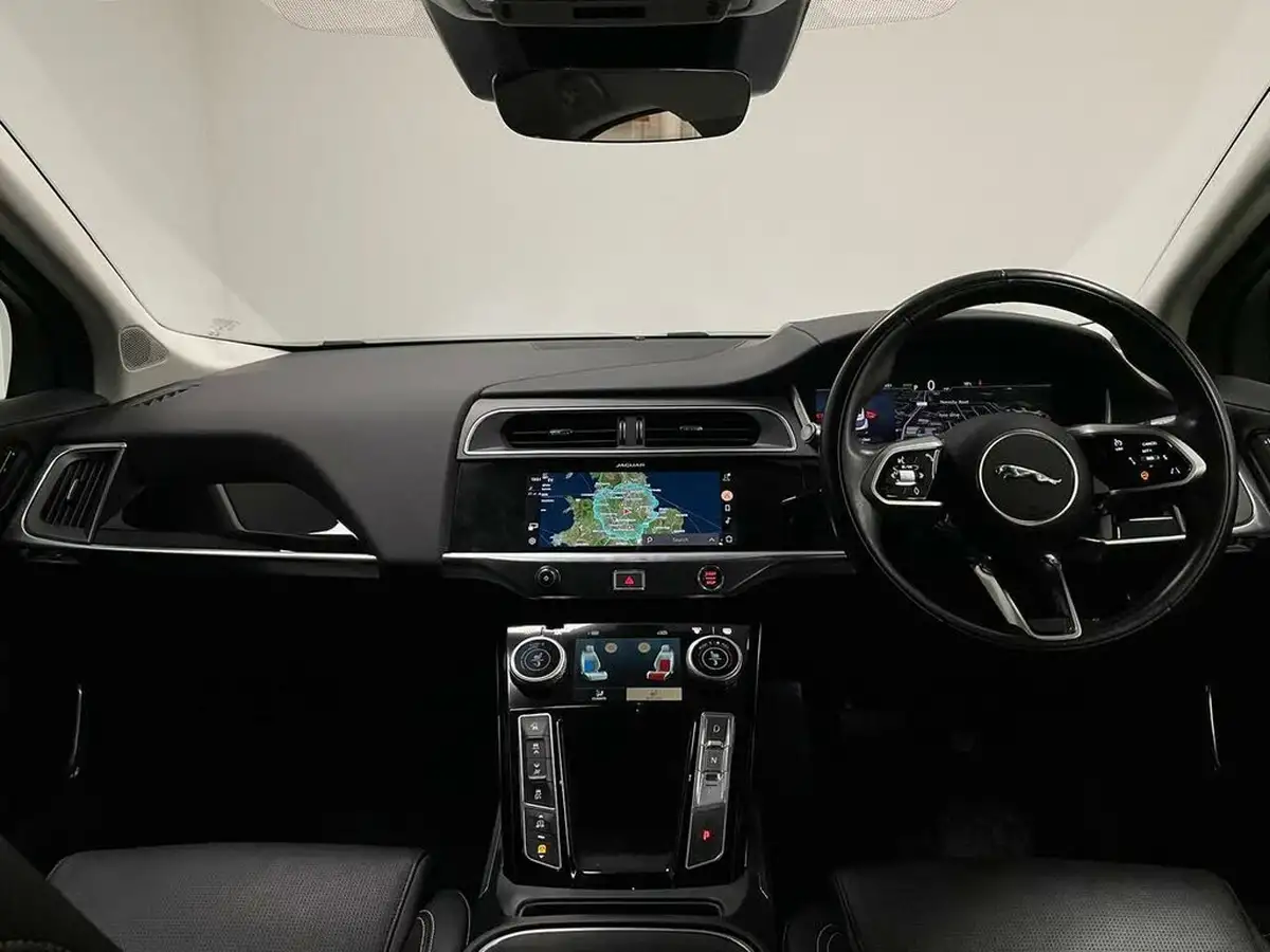 2021-jaguar-i-pace-ev400-hse-big-23