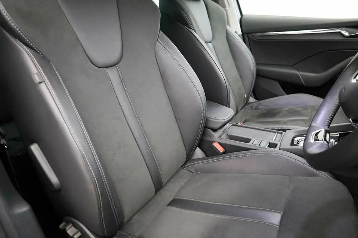 2024-skoda-octavia-15-tsi-e-tec-se-l-hatchback-big-9