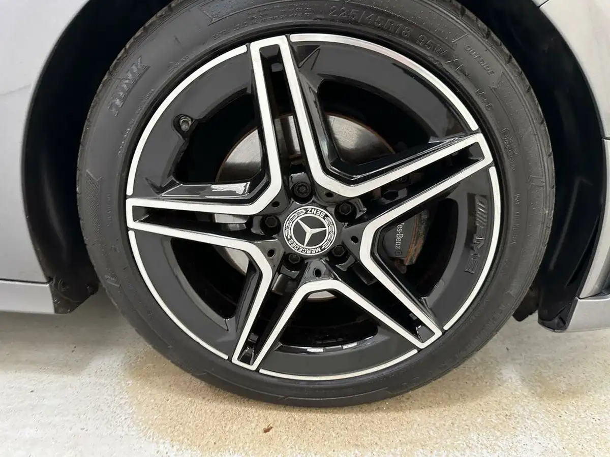 2020-mercedes-benz-a-class-13-a200-amg-line-hatchback-5d-big-34