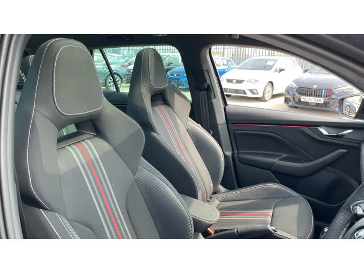2024-skoda-kamiq-15-tsi-monte-carlo-dsg-big-14