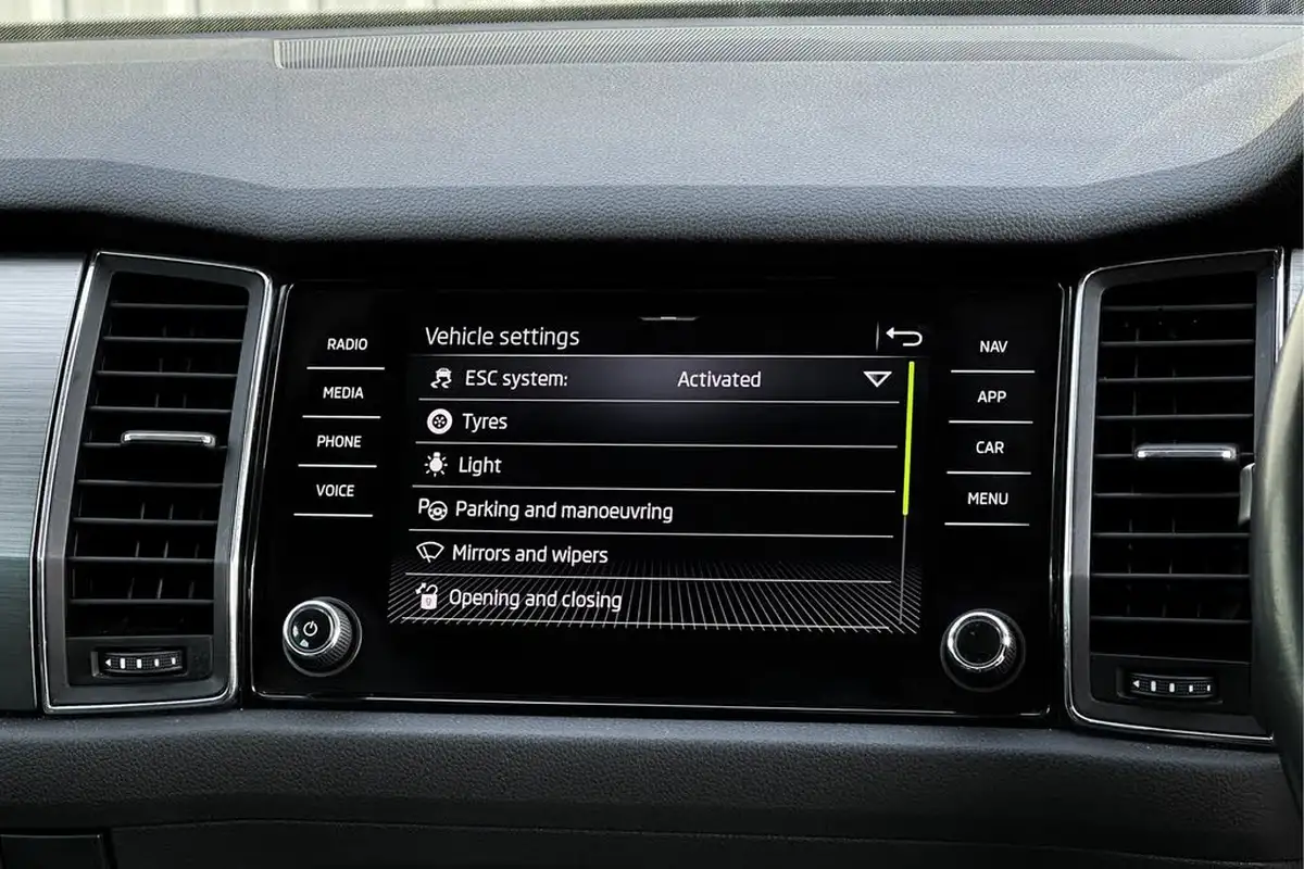 2020-skoda-kodiaq-20tdi-se-4x4-5-dsg-big-21