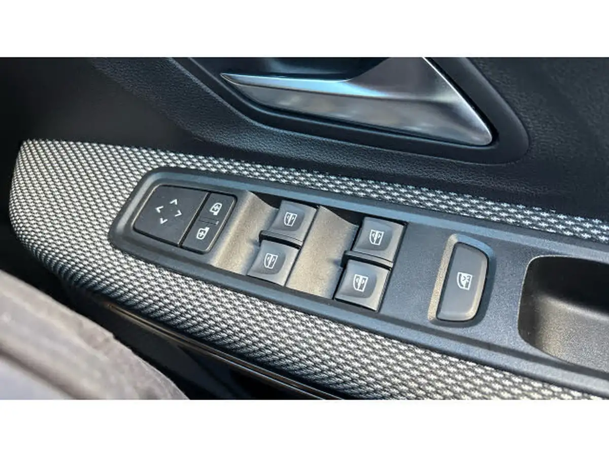 2022-dacia-sandero-stepway-10-tce-prestige-100bhp-bi-fuel-big-33