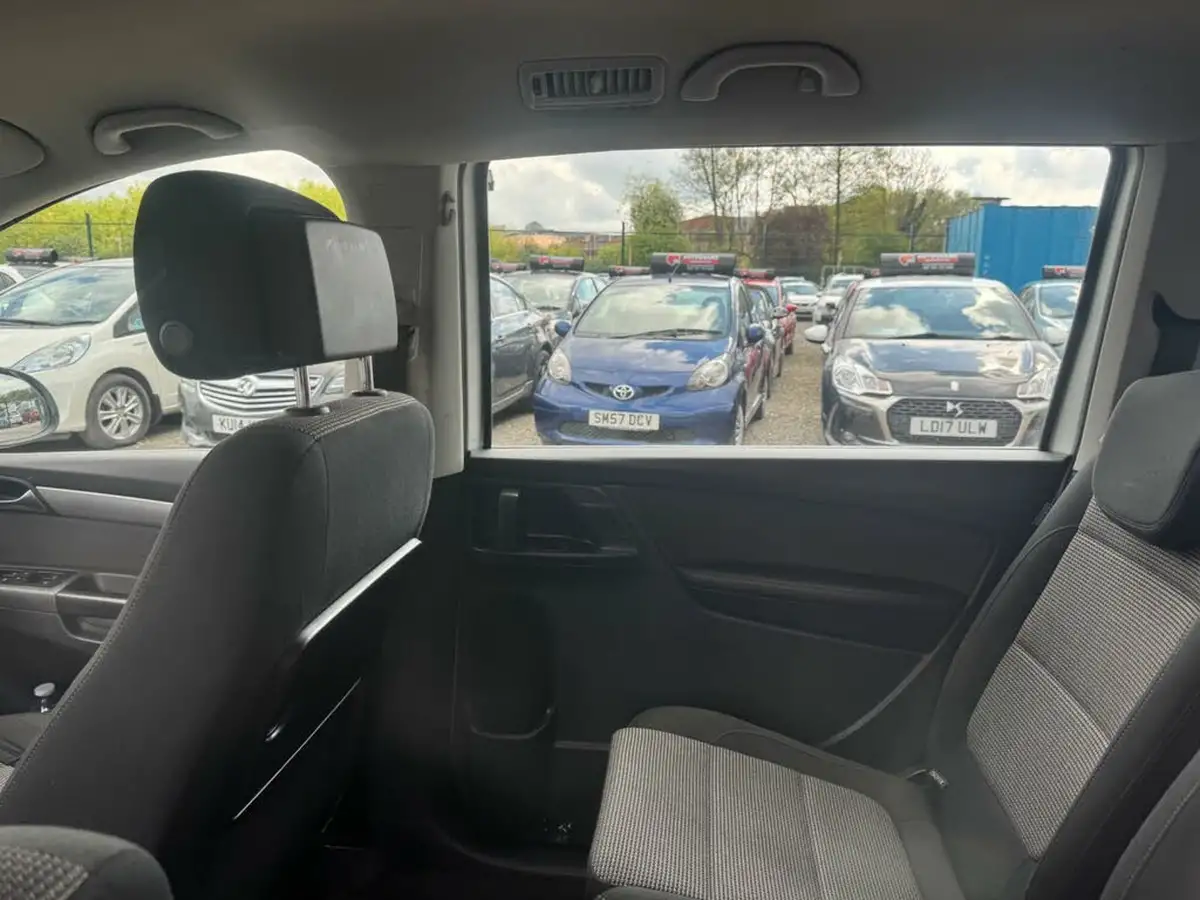 2015-volkswagen-sharan-20tdi-se-140ps-bluemotion-tech-ss-big-14
