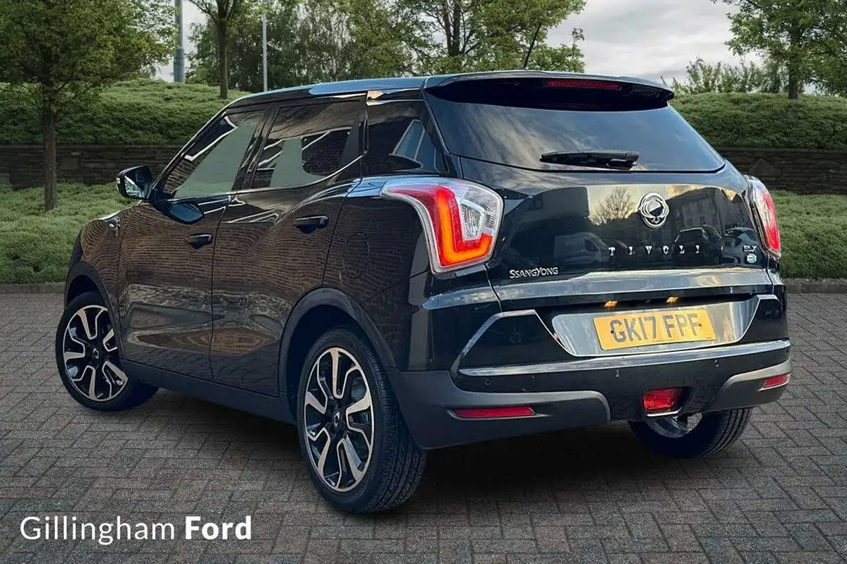 2017-kgm-ssangyong-tivoli-16td-elx-2wd-big-1