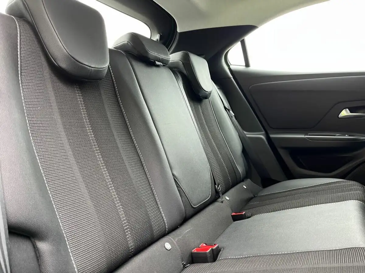 2022-vauxhall-mokka-e-elite-premium-big-20