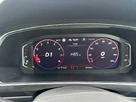 2021-volkswagen-tiguan-small-17