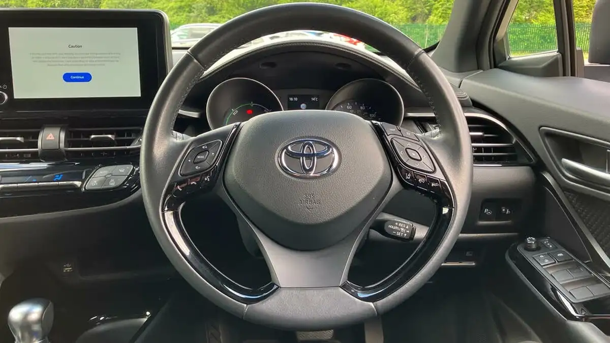 2022-toyota-c-hr-18-vvt-i-design-big-5